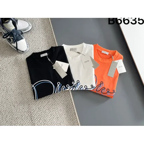Replica Christian Dior T-Shirts Short Sleeved For Unisex #1426665 $42.00 USD for Wholesale
