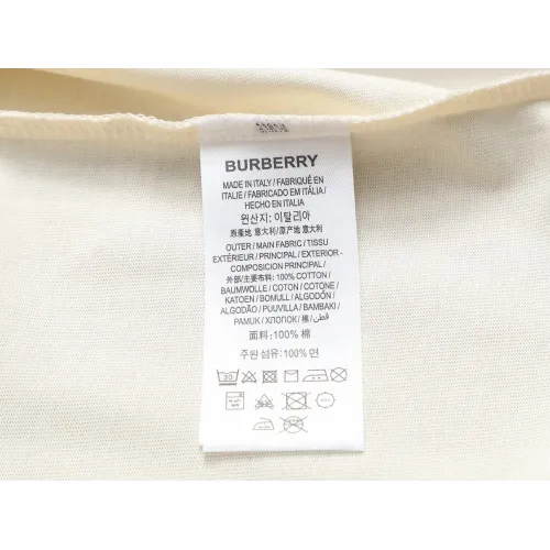 Replica Burberry T-Shirts Short Sleeved For Unisex #1427011 $38.00 USD for Wholesale