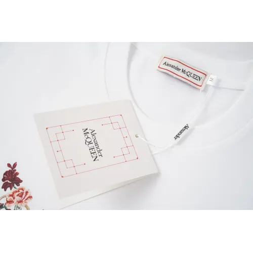 Replica Alexander McQueen T-shirts Short Sleeved For Unisex #1429580 $32.00 USD for Wholesale