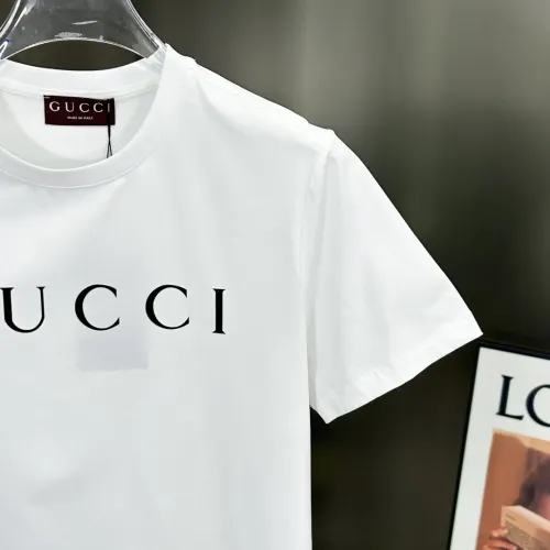 Replica Gucci T-Shirts Short Sleeved For Unisex #1430429 $68.00 USD for Wholesale