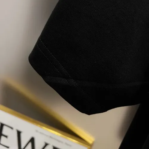 Replica Fendi T-Shirts Short Sleeved For Unisex #1430618 $38.00 USD for Wholesale