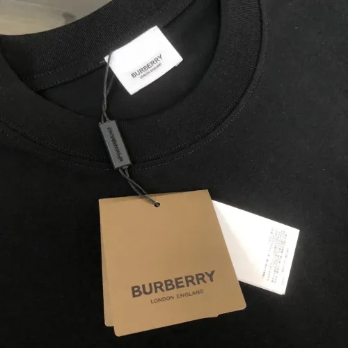Replica Burberry T-Shirts Short Sleeved For Unisex #1431377 $32.00 USD for Wholesale