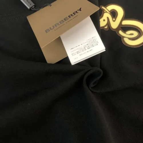 Replica Burberry T-Shirts Short Sleeved For Unisex #1431377 $32.00 USD for Wholesale