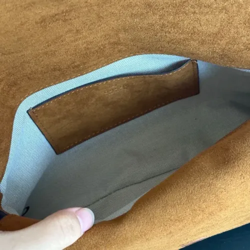 Replica Gucci AAA Quality Messenger Bags #1432177 $85.00 USD for Wholesale