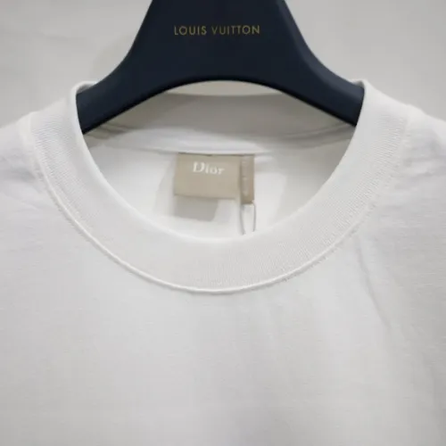 Replica Christian Dior T-Shirts Short Sleeved For Unisex #1437390 $41.00 USD for Wholesale