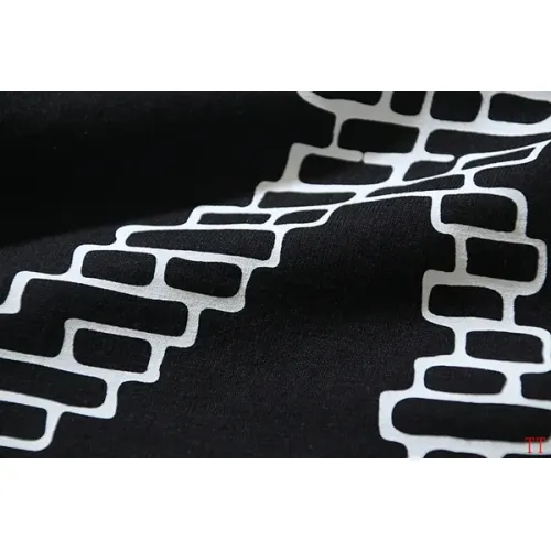 Replica Off-White T-Shirts Short Sleeved For Unisex #1439320 $29.00 USD for Wholesale