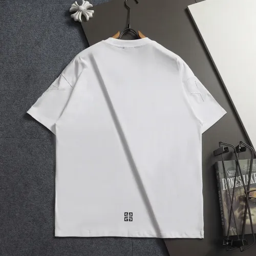 Replica Givenchy T-Shirts Short Sleeved For Unisex #1439338 $40.00 USD for Wholesale