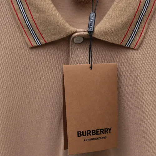 Replica Burberry T-Shirts Short Sleeved For Unisex #1439364 $45.00 USD for Wholesale