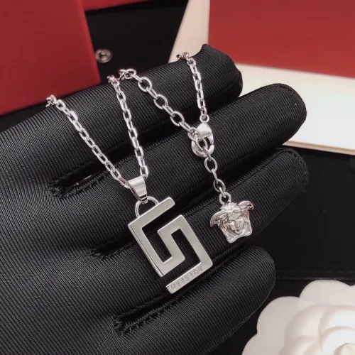 Cheap Versace Necklaces #1439690, $$27.00 USD On Versace Necklaces