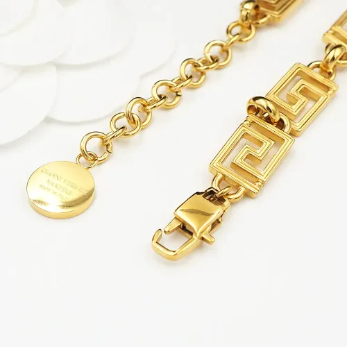 Replica Versace Bracelets #1439766 $27.00 USD for Wholesale