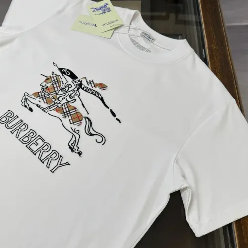 Replica Burberry T-Shirts Short Sleeved For Unisex #1439813 $32.00 USD for Wholesale