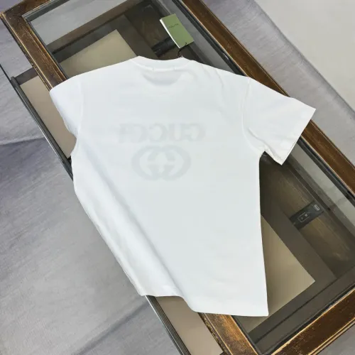 Replica Gucci T-Shirts Short Sleeved For Unisex #1439822 $32.00 USD for Wholesale