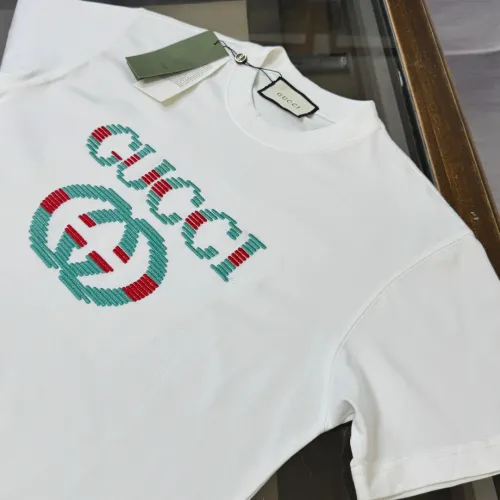 Replica Gucci T-Shirts Short Sleeved For Unisex #1439822 $32.00 USD for Wholesale