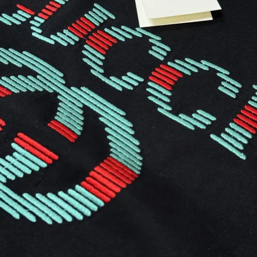 Replica Gucci T-Shirts Short Sleeved For Unisex #1439823 $32.00 USD for Wholesale