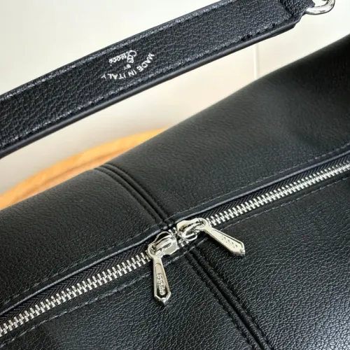 Replica Gucci AAA Quality Handbags For Women #1441366 $88.00 USD for Wholesale