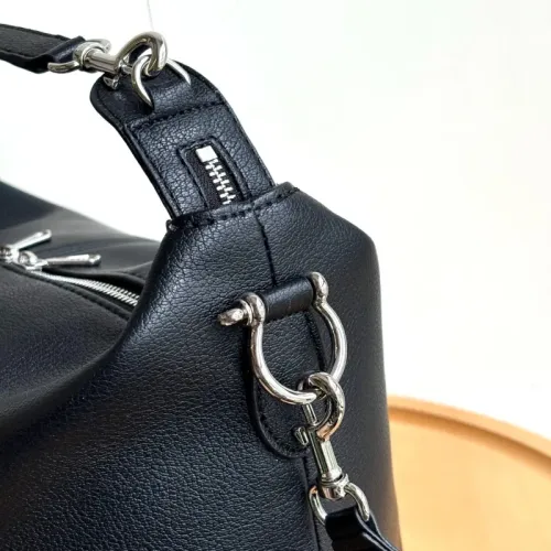 Replica Gucci AAA Quality Handbags For Women #1441366 $88.00 USD for Wholesale