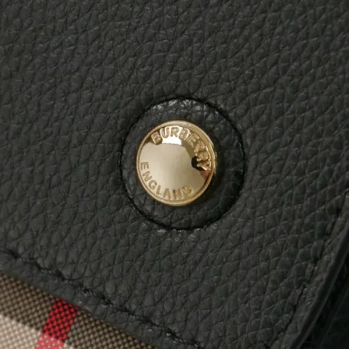 Replica Burberry AAA Quality Messenger Bags For Women #1443032 $102.00 USD for Wholesale