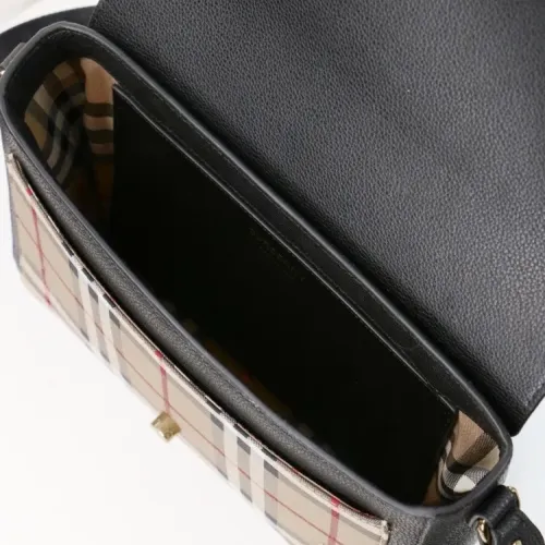 Replica Burberry AAA Quality Messenger Bags For Women #1443032 $102.00 USD for Wholesale