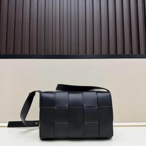 Cheap Bottega Veneta BV AAA Quality Messenger Bags For Women #1443619, $$98.00 USD On Bottega Veneta BV AAA Quality Messenger Bags