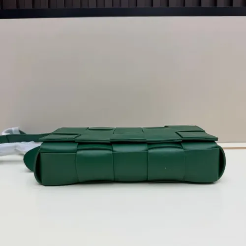 Replica Bottega Veneta BV AAA Quality Messenger Bags For Women #1443623 $102.00 USD for Wholesale