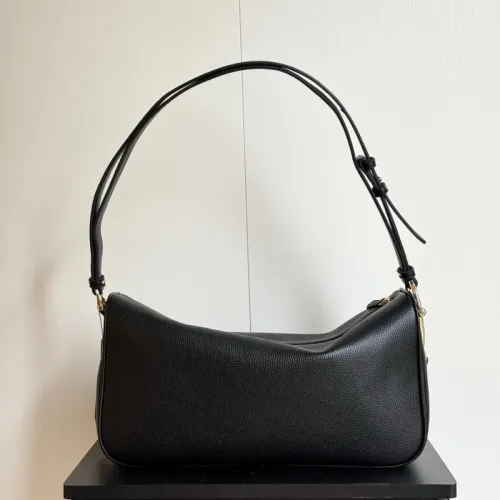 Replica Gucci AAA Quality Shoulder Bags For Women #1444064 $82.00 USD for Wholesale