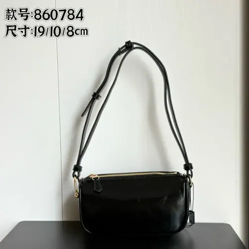 Replica Gucci AAA Quality Shoulder Bags For Women #1444065 $72.00 USD for Wholesale