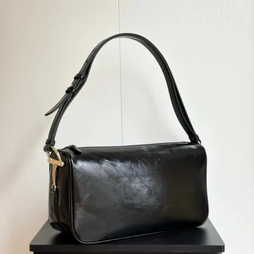 Cheap Gucci AAA Quality Shoulder Bags For Women #1444067, $$82.00 USD On Gucci AAA Quality Shoulder Bags