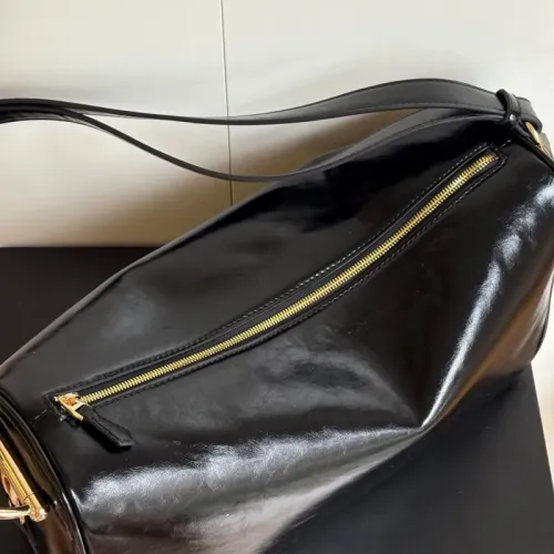 Replica Gucci AAA Quality Shoulder Bags For Women #1444067 $82.00 USD for Wholesale