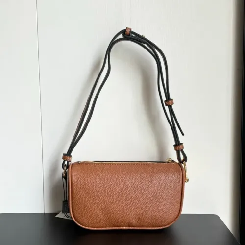 Replica Gucci AAA Quality Shoulder Bags For Women #1444071 $72.00 USD for Wholesale