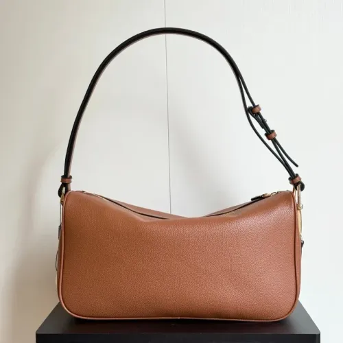 Replica Gucci AAA Quality Shoulder Bags For Women #1444073 $82.00 USD for Wholesale