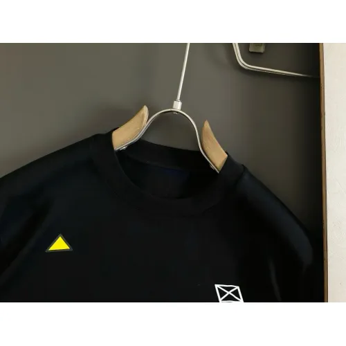 Replica Gucci T-Shirts Short Sleeved For Men #1445568 $40.00 USD for Wholesale