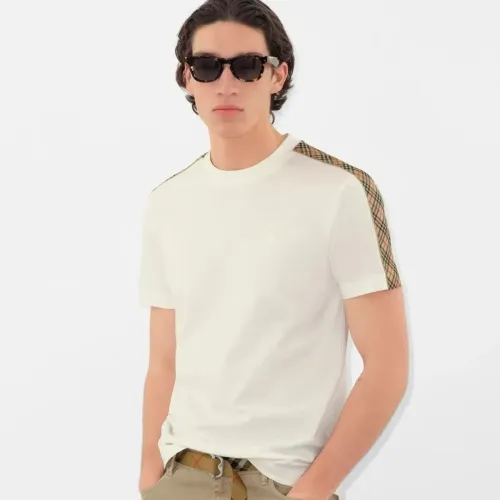Replica Burberry T-Shirts Short Sleeved For Unisex #1445973 $42.00 USD for Wholesale