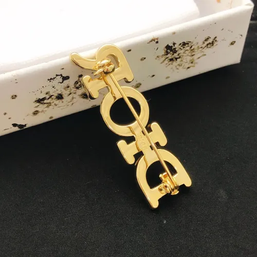 Replica Christian Dior Brooches For Women #1447814 $25.00 USD for Wholesale