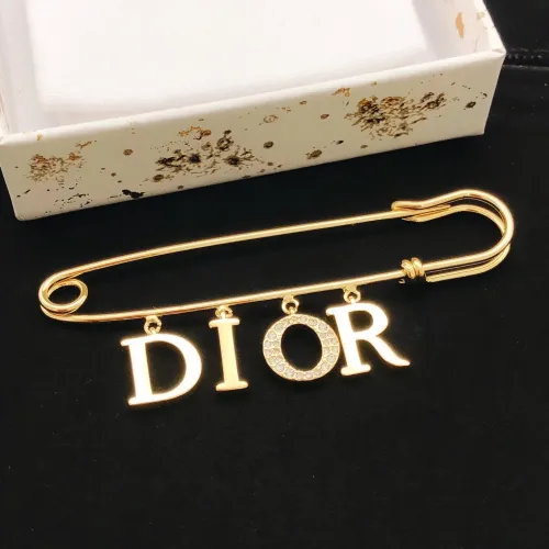Replica Christian Dior Brooches For Women #1447817 $25.00 USD for Wholesale