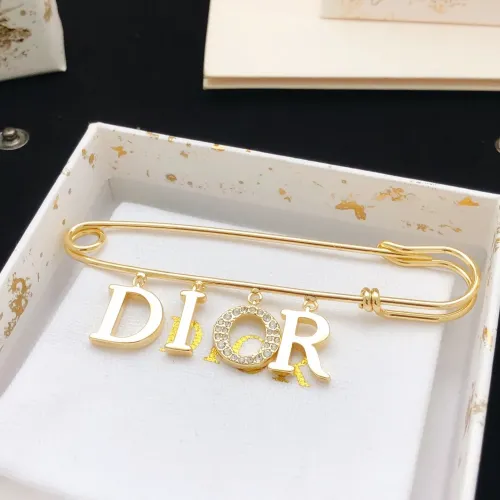 Replica Christian Dior Brooches For Women #1447817 $25.00 USD for Wholesale