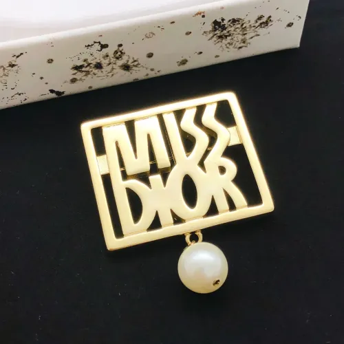 Replica Christian Dior Brooches For Women #1447820 $27.00 USD for Wholesale