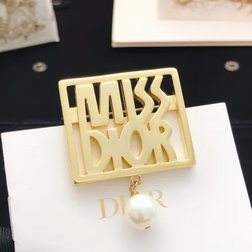 Replica Christian Dior Brooches For Women #1447820 $27.00 USD for Wholesale