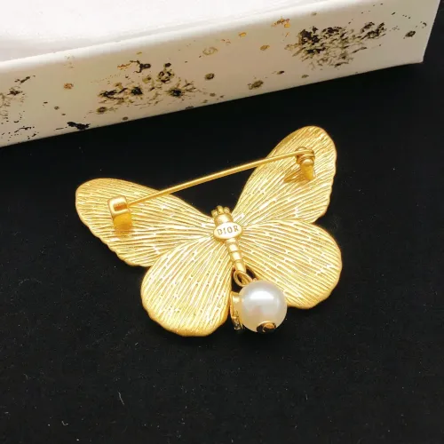 Replica Christian Dior Brooches For Women #1447821 $27.00 USD for Wholesale