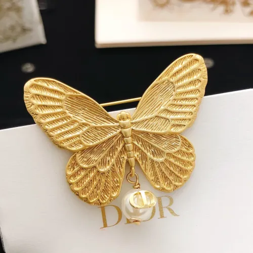 Replica Christian Dior Brooches For Women #1447821 $27.00 USD for Wholesale