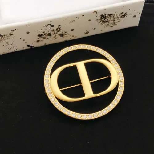 Replica Christian Dior Brooches For Women #1447834 $27.00 USD for Wholesale