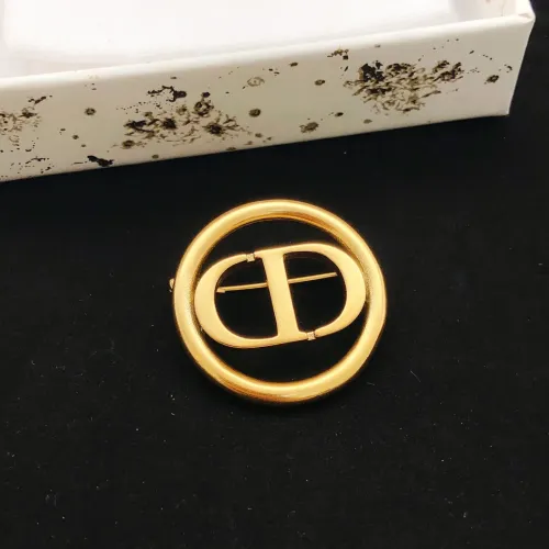 Replica Christian Dior Brooches For Women #1447851 $25.00 USD for Wholesale