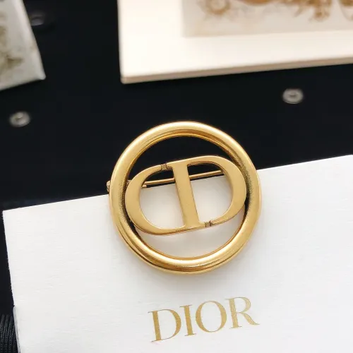 Replica Christian Dior Brooches For Women #1447851 $25.00 USD for Wholesale