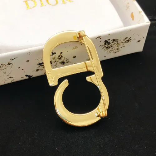 Replica Christian Dior Brooches For Women #1447852 $27.00 USD for Wholesale