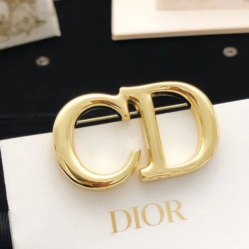 Replica Christian Dior Brooches For Women #1447852 $27.00 USD for Wholesale