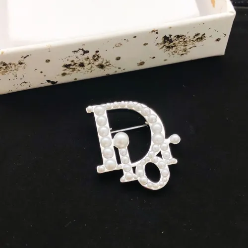 Replica Christian Dior Brooches For Women #1447854 $25.00 USD for Wholesale