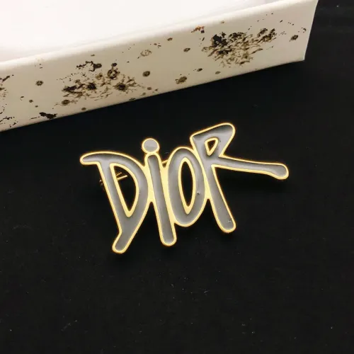 Replica Christian Dior Brooches For Women #1447858 $25.00 USD for Wholesale