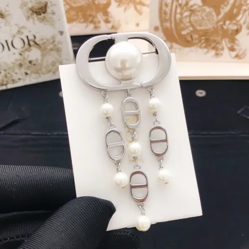 Replica Christian Dior Brooches For Women #1447884 $29.00 USD for Wholesale