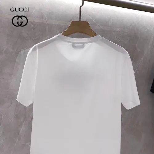 Replica Gucci T-Shirts Short Sleeved For Unisex #1451819 $25.00 USD for Wholesale