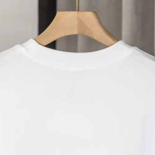 Replica LOEWE T-Shirts Short Sleeved For Men #1452616 $36.00 USD for Wholesale