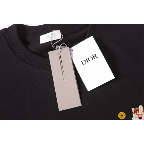 Replica Christian Dior T-Shirts Short Sleeved For Unisex #1452877 $39.00 USD for Wholesale